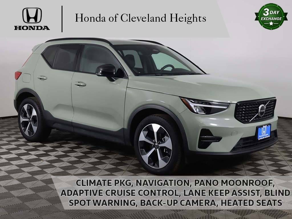 2024 Volvo XC40 Core — SUV — 3,706 mi — Cleveland Heights, OH