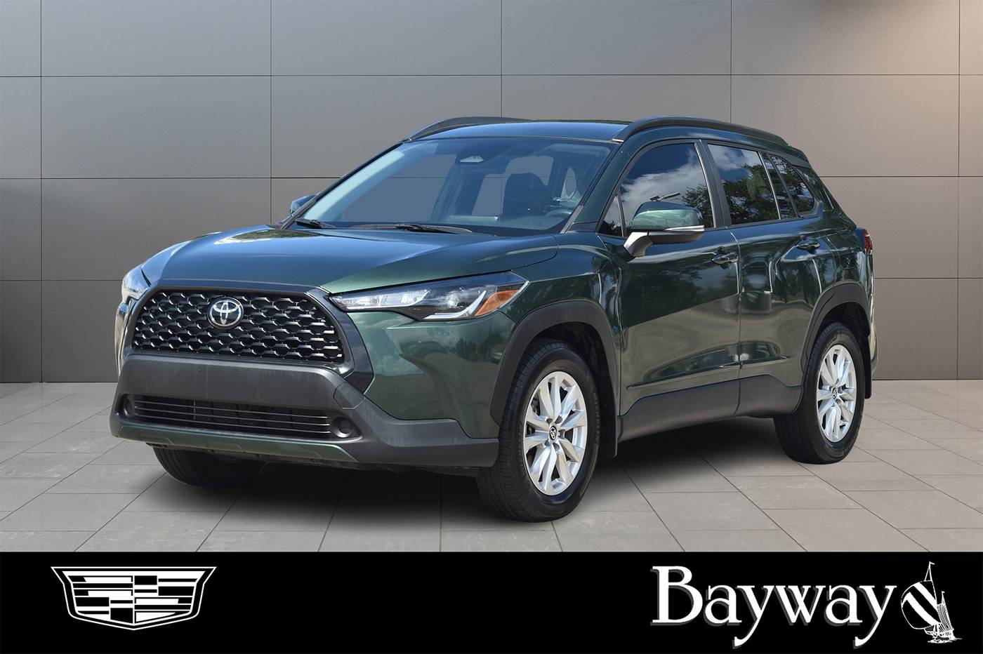 2023 Toyota Corolla Cross LE — SUV — 27,572 mi — Houston, TX