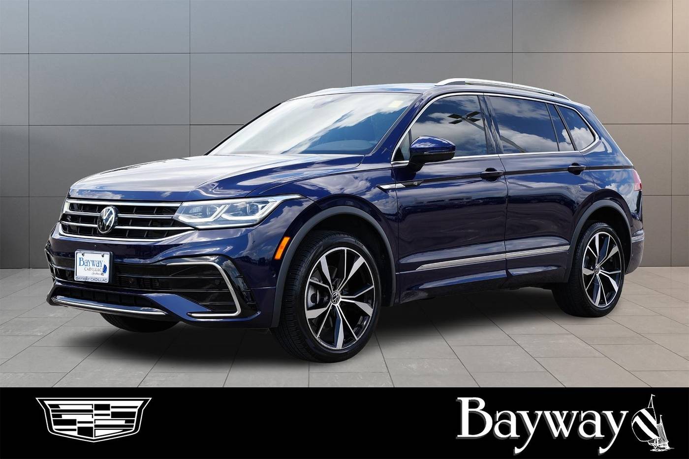 2022 Volkswagen Tiguan SEL R-Line — SUV — 19,424 mi — Houston, TX