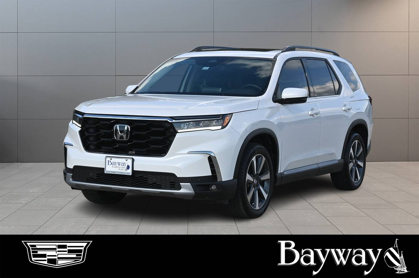 2025 Honda Pilot Touring — SUV — 10,934 mi — Houston, TX