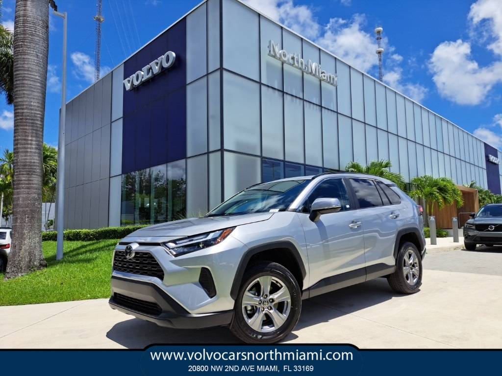 2023 Toyota RAV4 XLE — SUV — 18,190 mi — Miami, FL