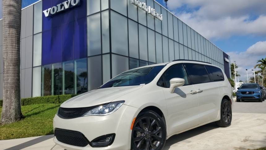 2019 Chrysler Pacifica Limited — Minivan — 97,557 mi — Miami, FL