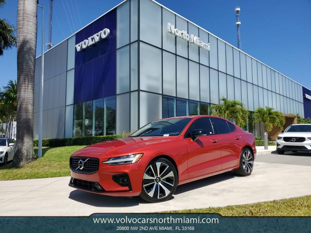 2022 Volvo S60 Momentum — Sedan — 30,095 mi — Miami, FL