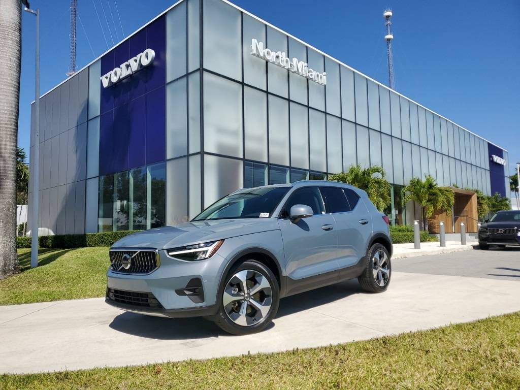 2023 Volvo XC40 Plus — SUV — 28,048 mi — Miami, FL
