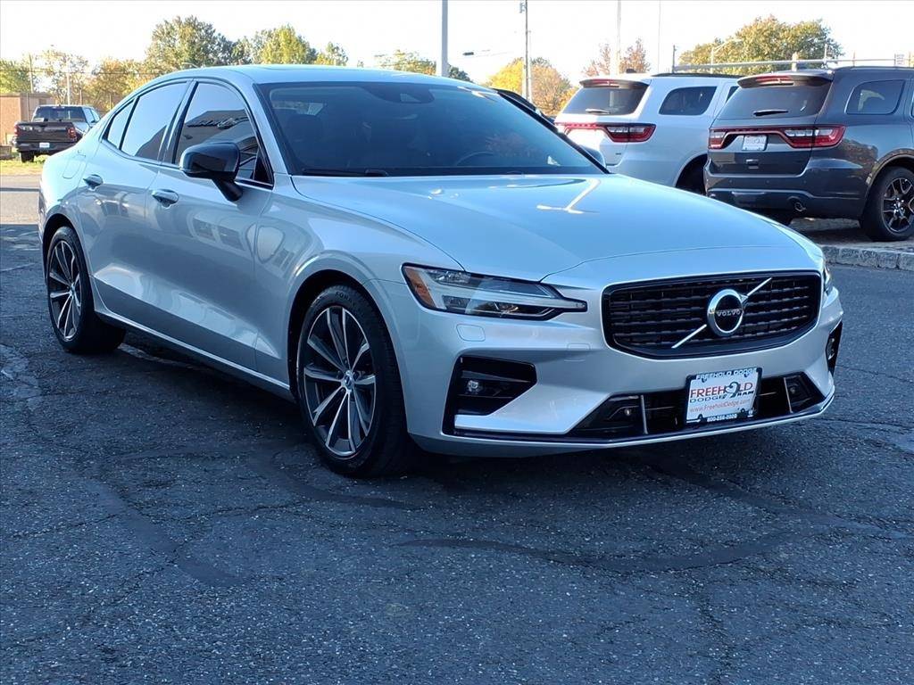 2022 Volvo S60 Momentum — Sedan — 40,143 mi — Freehold, NJ