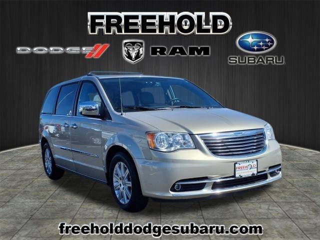 2014 Chrysler Town & Country Touring — Minivan — 128,573 mi — Freehold, NJ