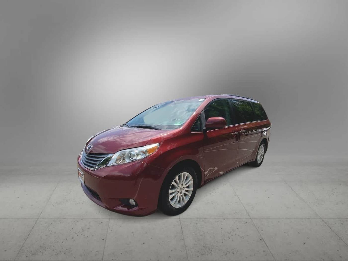 2014 Toyota Sienna XLE — Minivan — 157,616 mi — Freehold, NJ