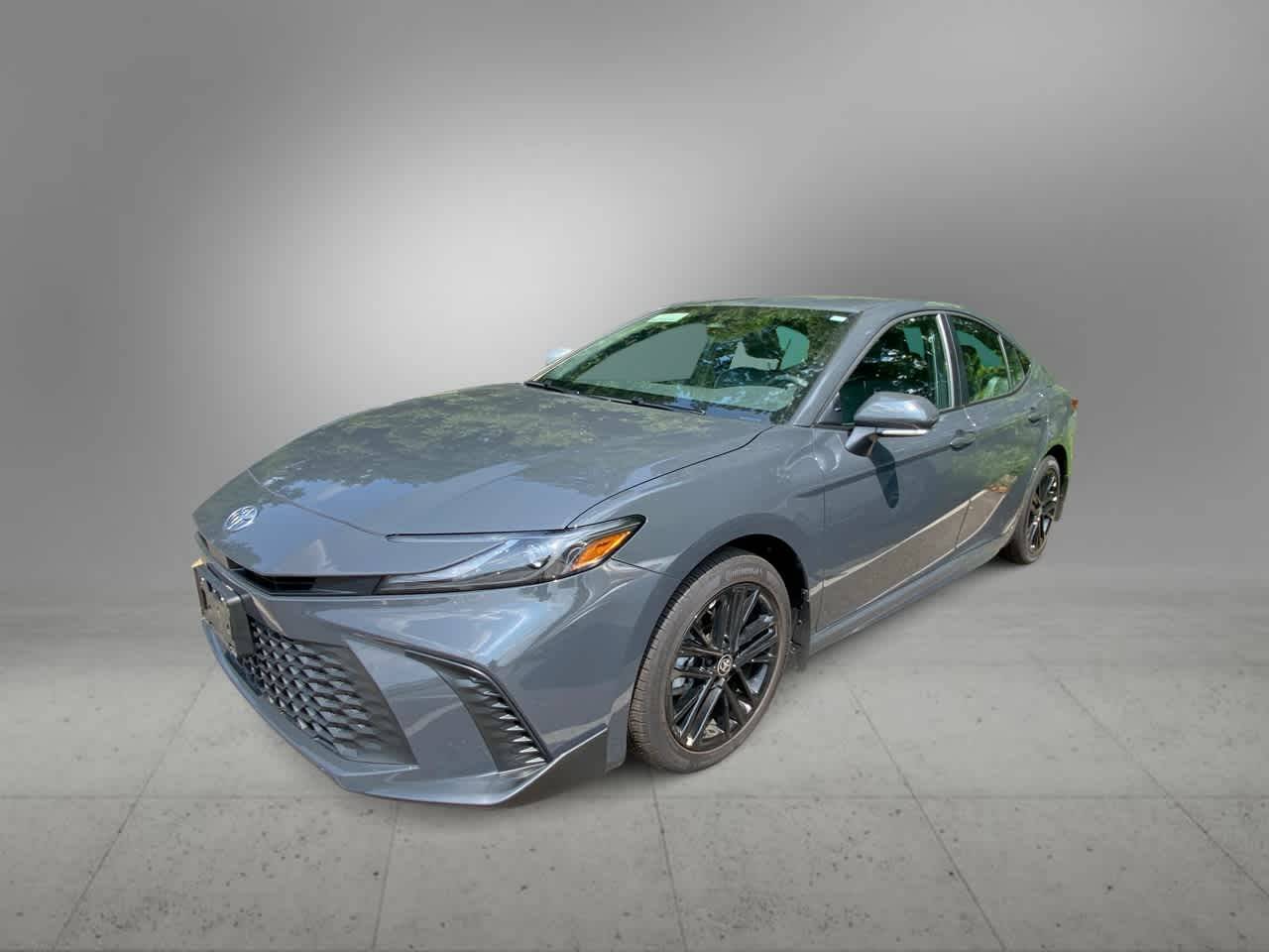 2025 Toyota Camry Hybrid SE — Sedan — 3,813 mi — Freehold, NJ