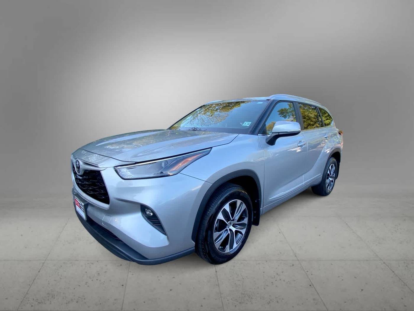 2025 Toyota Highlander XLE — SUV — 3,855 mi — Freehold, NJ