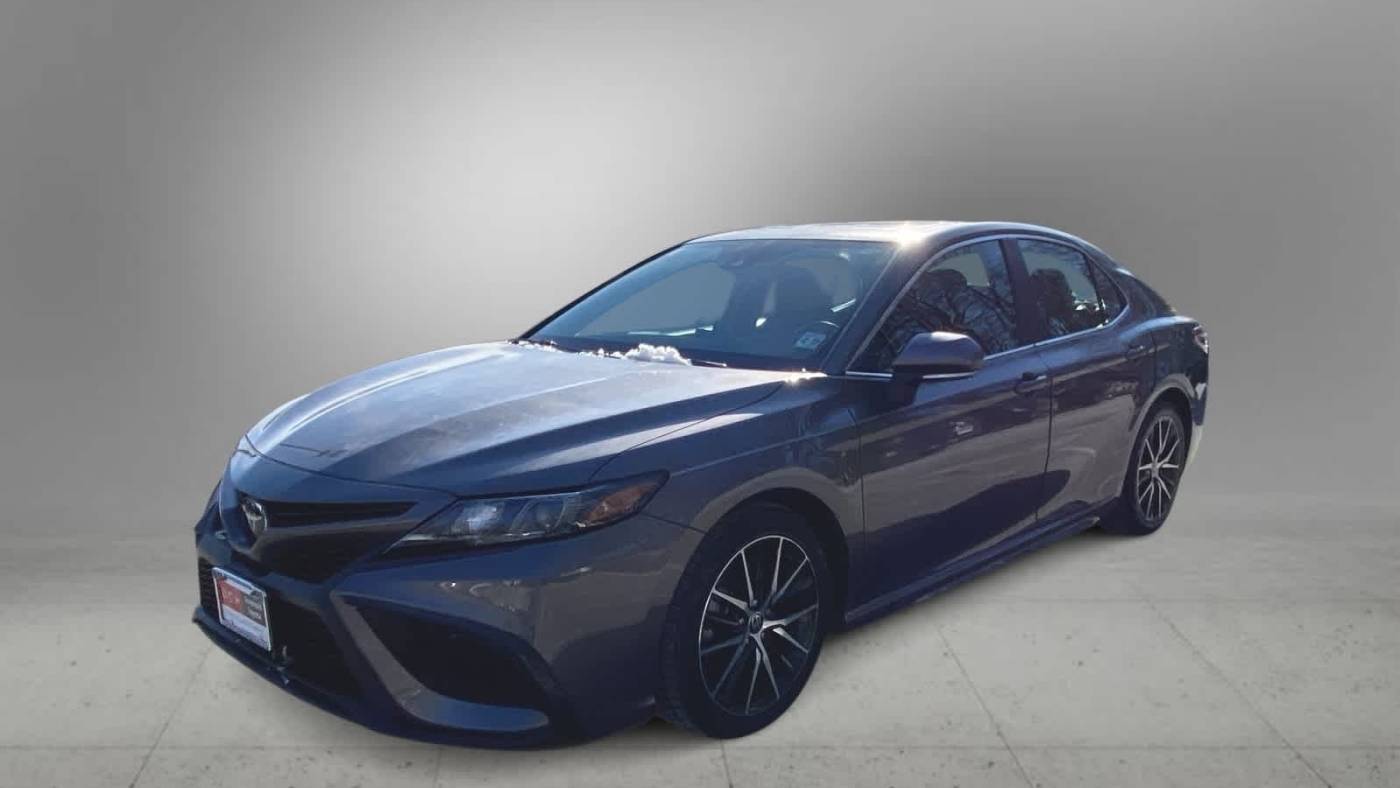 2022 Toyota Camry SE — Sedan — 41,967 mi — Freehold, NJ