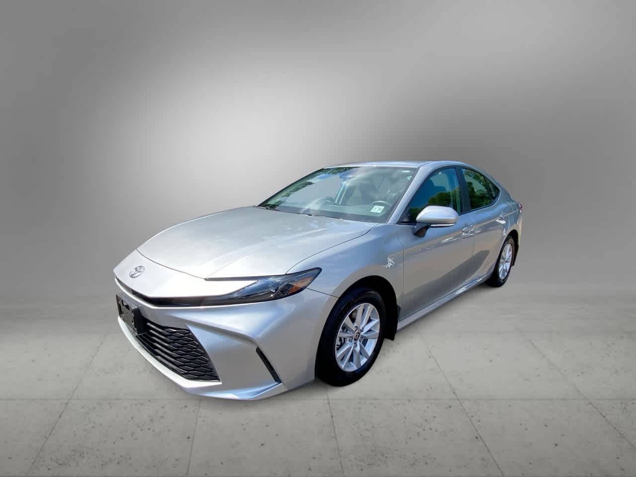 2025 Toyota Camry Hybrid LE — Sedan — 3,937 mi — Freehold, NJ