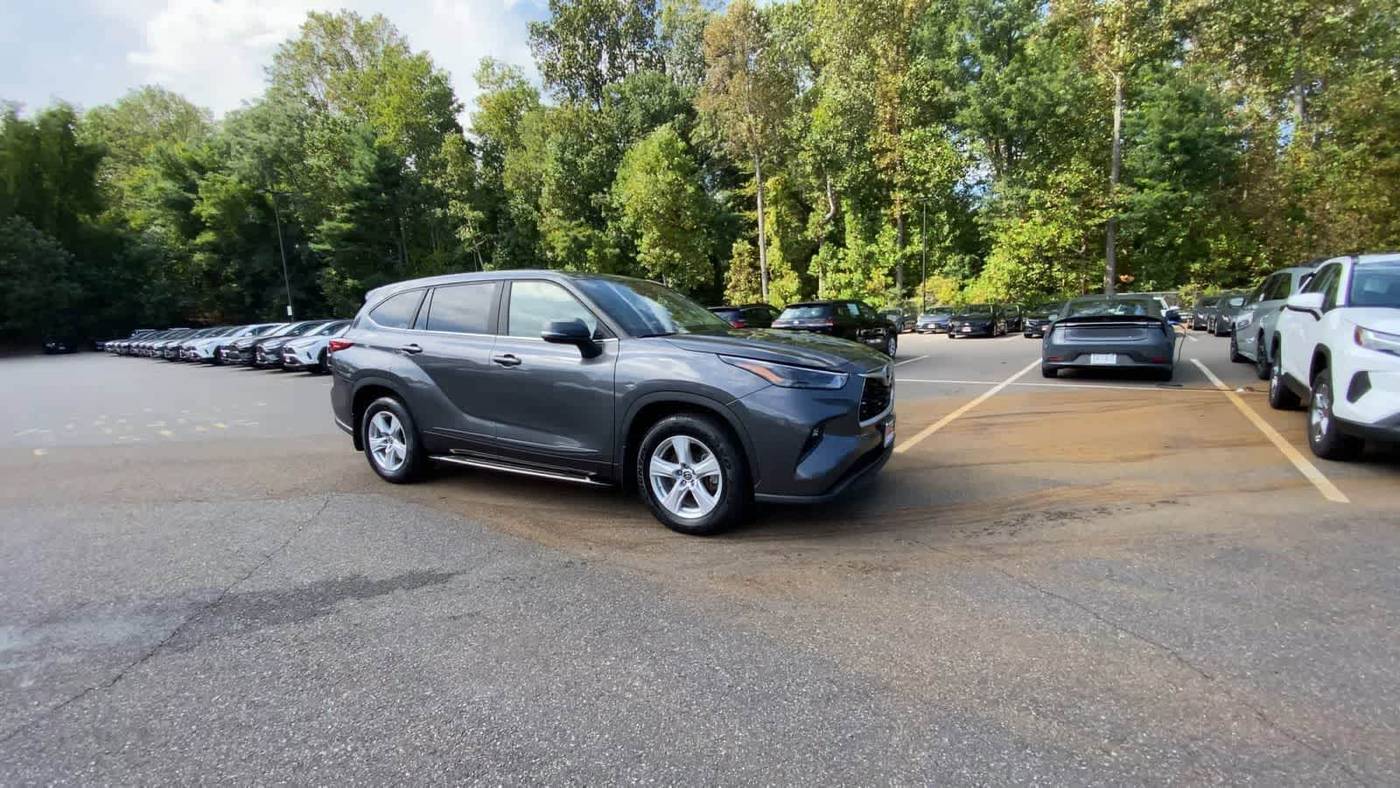 2023 Toyota Highlander LE — SUV — 39,325 mi — Freehold, NJ