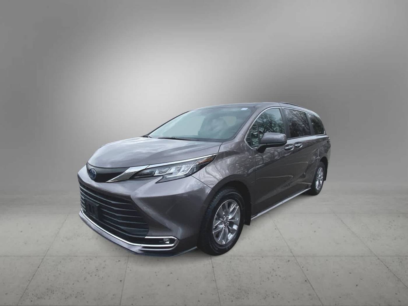 2022 Toyota Sienna XLE — Minivan — 21,367 mi — Freehold, NJ