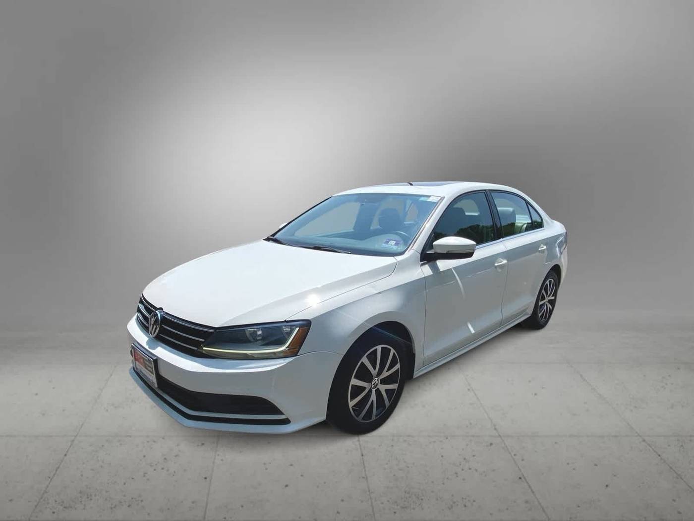 2017 Volkswagen Jetta 1.4T SE — Sedan — 97,951 mi — Freehold, NJ
