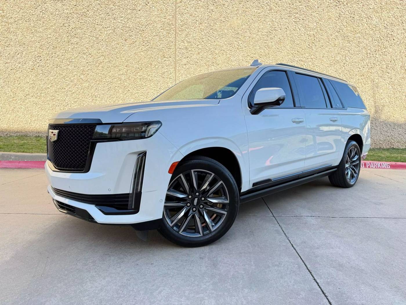 2022 Cadillac Escalade Sport Platinum — SUV — 66,321 mi — Addison, TX