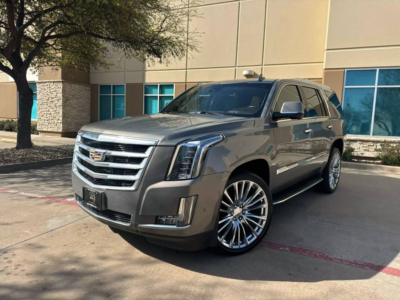 2017 Cadillac Escalade Luxury — SUV — 116,081 mi — Addison, TX