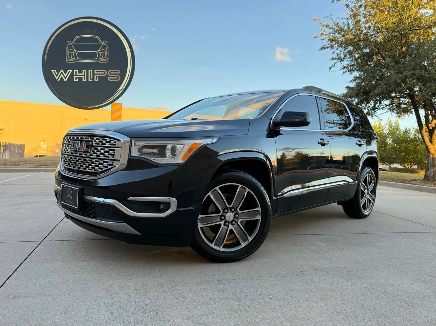 2017 GMC Acadia Denali — SUV — 124,686 mi — Addison, TX