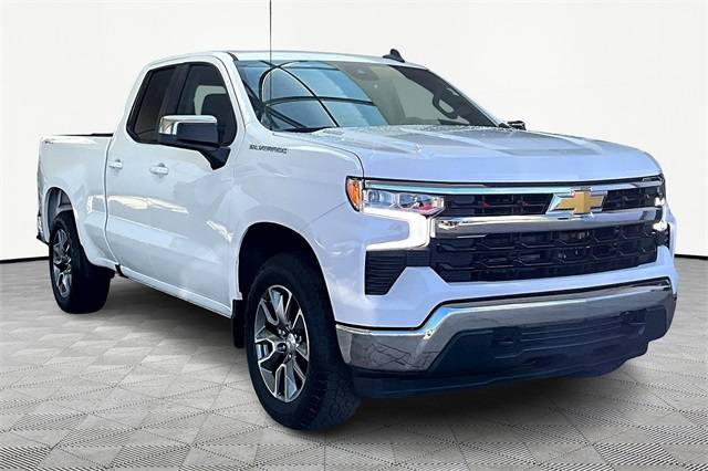 2024 Chevrolet Silverado 1500 LT — Pickup Truck — 5,674 mi — Lowell, NC