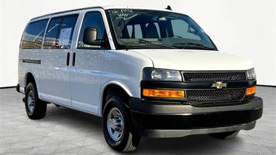2023 Chevrolet Express Passenger LS — Passenger Van — 21,126 mi — Lowell, NC
