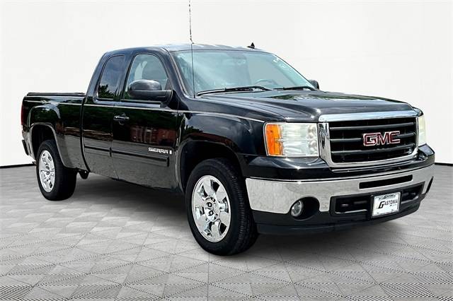 2009 GMC Sierra 1500 SLT — Pickup Truck — 135,335 mi — Lowell, NC