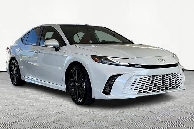 2025 Toyota Camry Hybrid XSE — Sedan — 8,762 mi — Lowell, NC