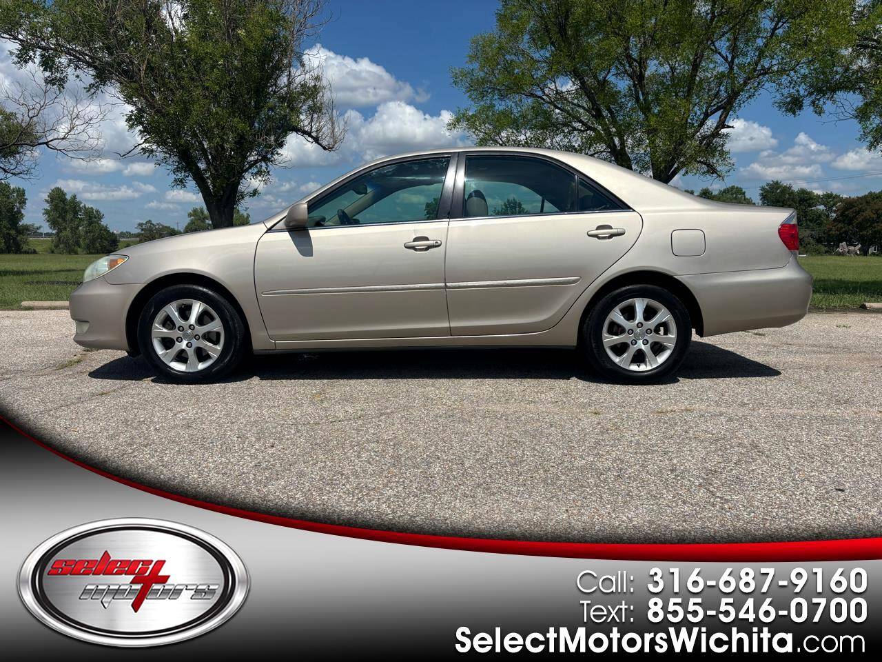 2005 Toyota Camry XLE V6 — Sedan — 69,559 mi — Wichita, KS
