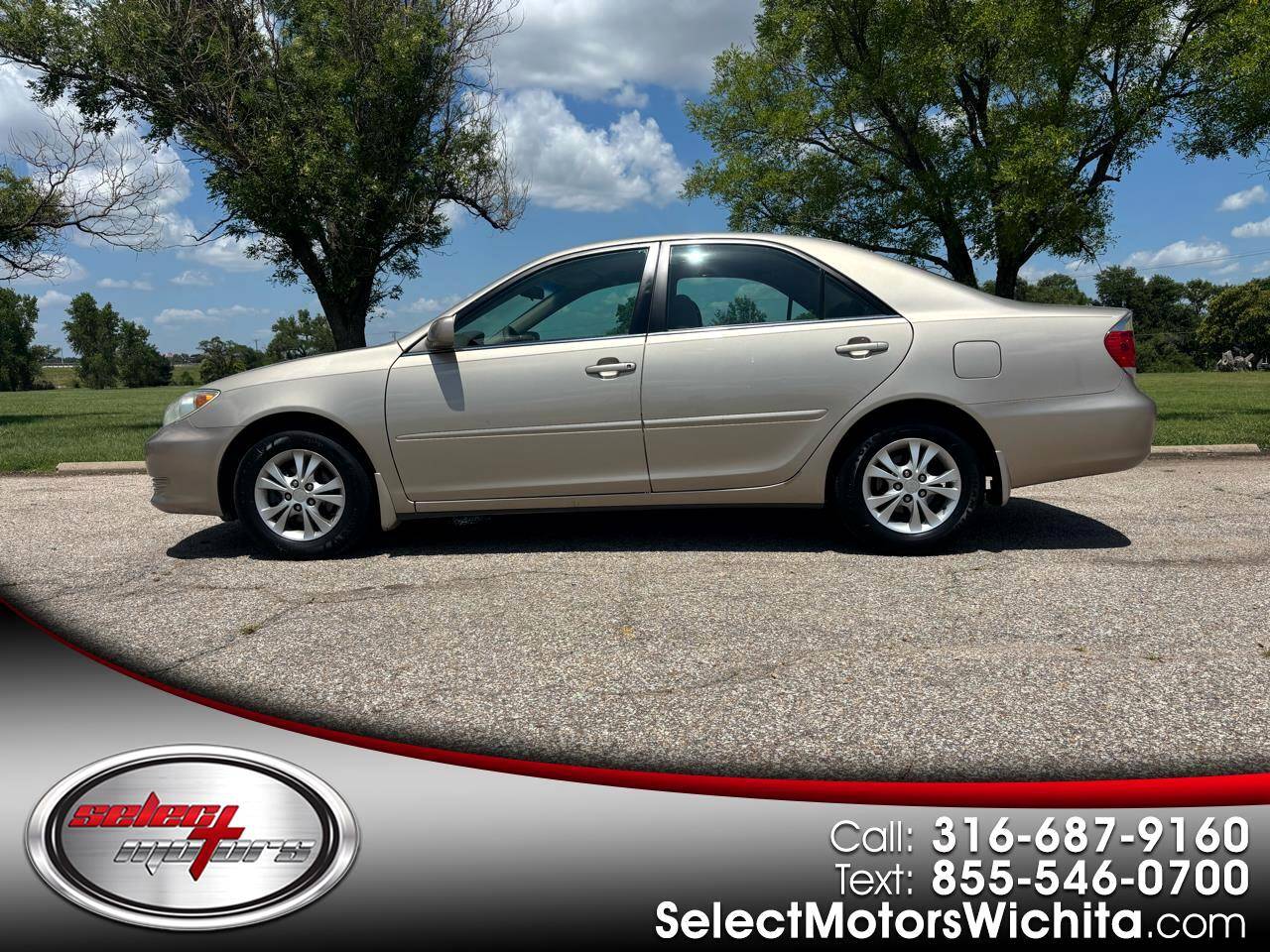 2005 Toyota Camry XLE V6 — Sedan — 71,498 mi — Wichita, KS