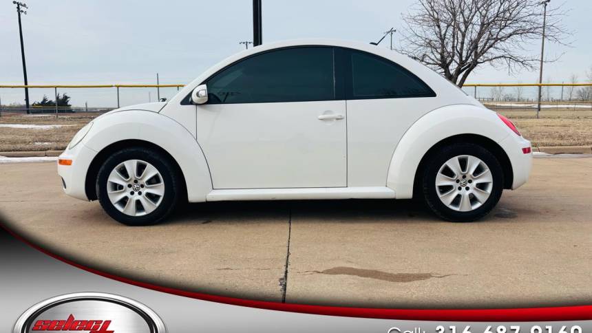 2009 Volkswagen New Beetle S — Hatchback — 70,992 mi — Wichita, KS