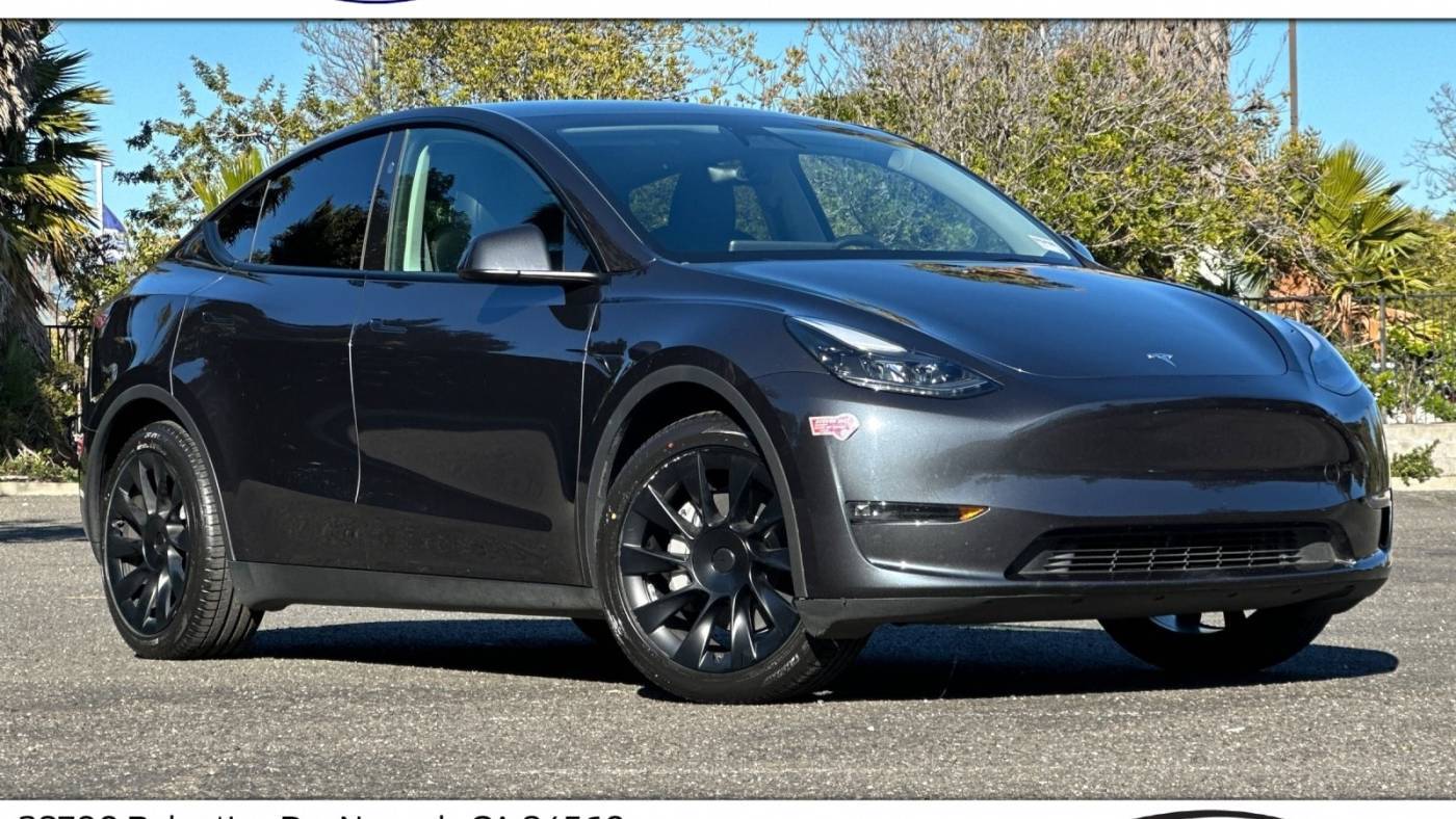 2024 Tesla Model Y Long Range — SUV — 29,995 mi — Newark, CA