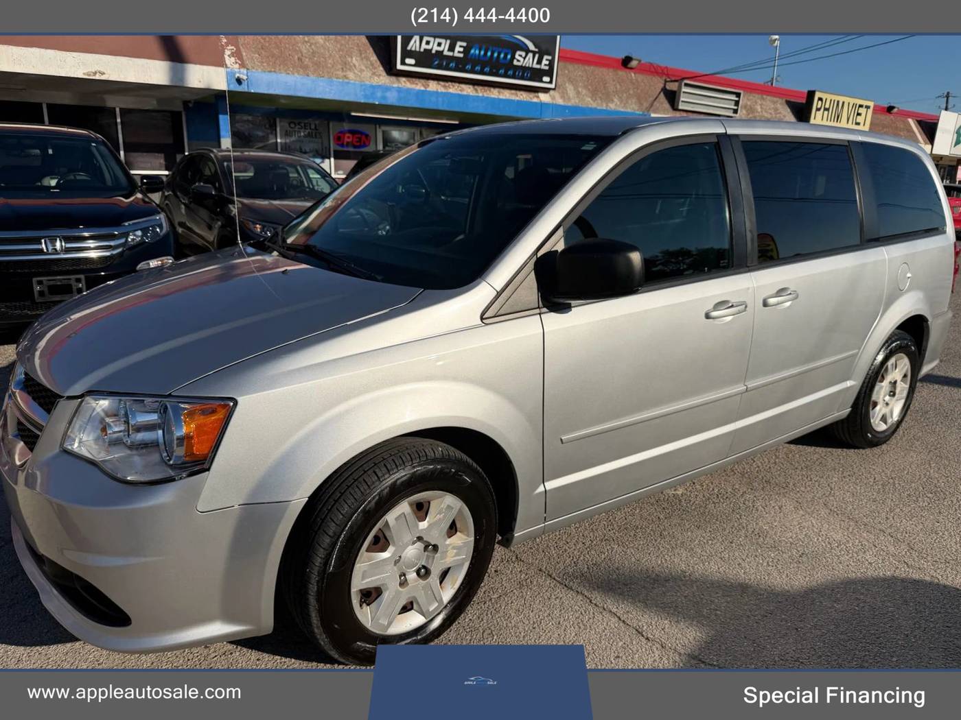 2011 Dodge Grand Caravan Express — Minivan — 60,083 mi — DALLAS, TX