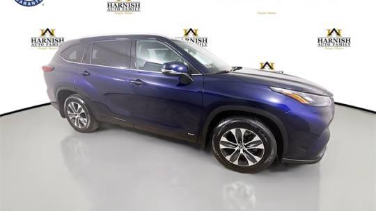 2022 Toyota Highlander Hybrid XLE — SUV — 32,643 mi — Everett, WA