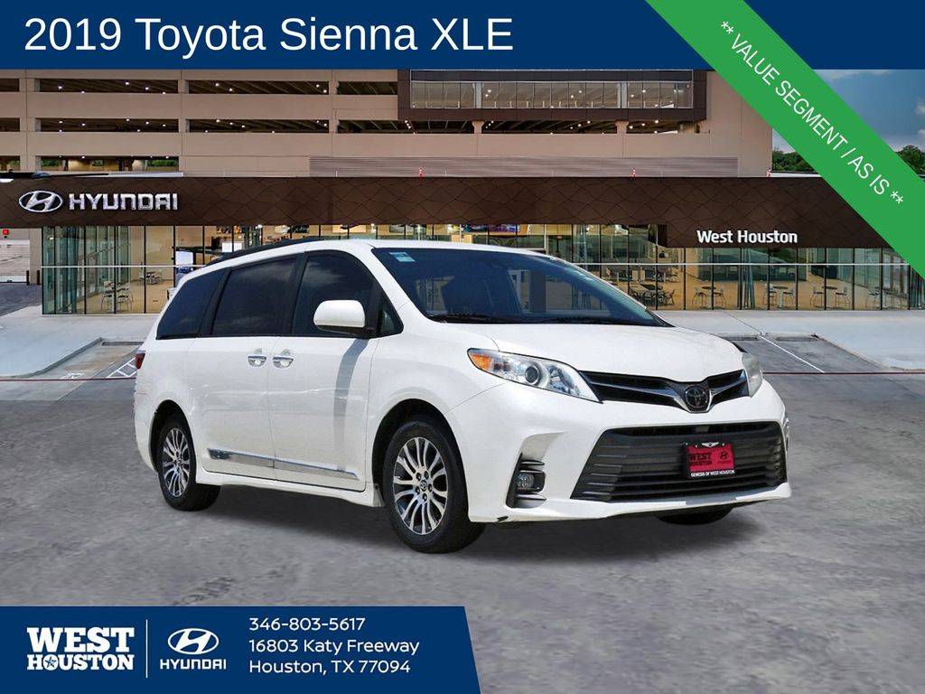 2019 Toyota Sienna XLE — Minivan — 133,995 mi — Houston, TX