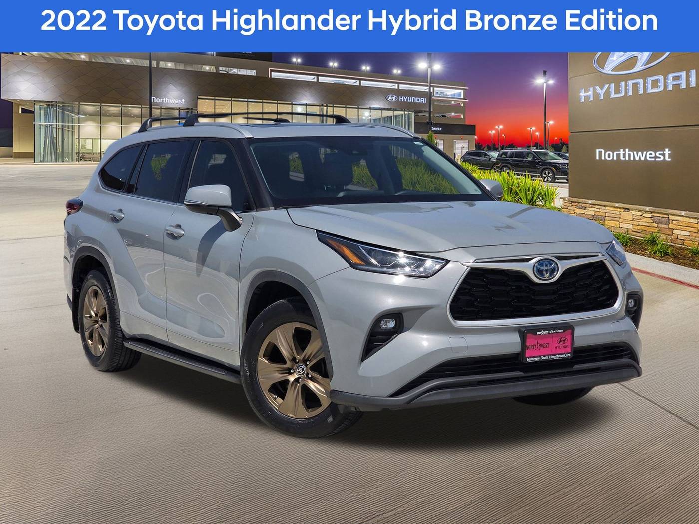 2022 Toyota Highlander Hybrid Bronze Edition — SUV — 33,678 mi — Houston, TX