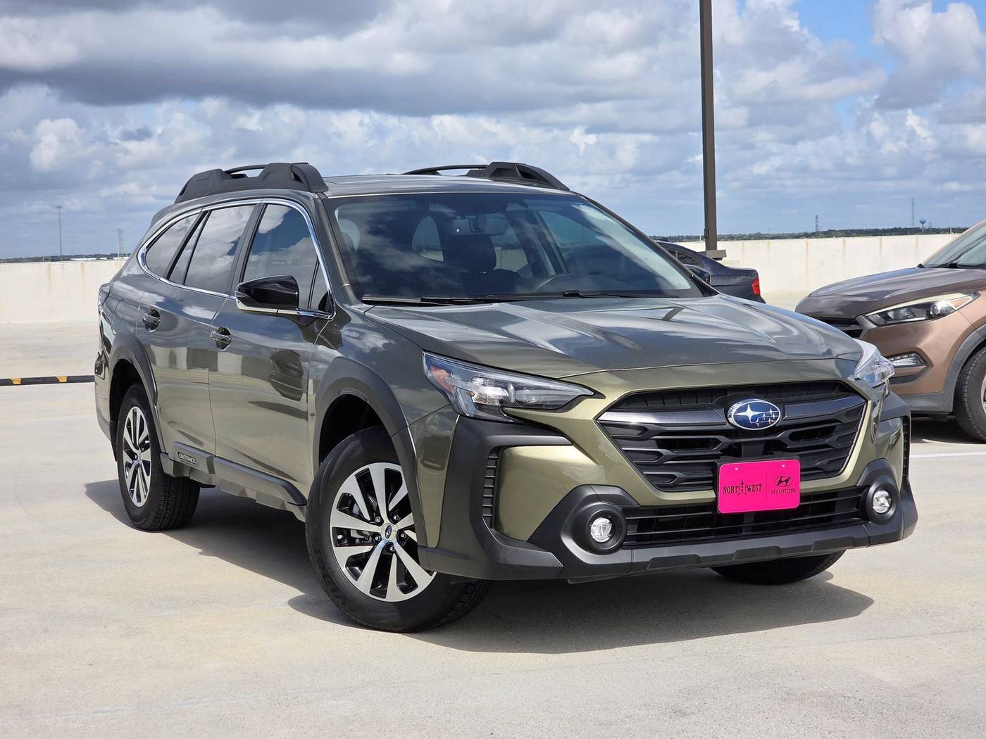 2023 Subaru Outback Premium — SUV — 10,654 mi — Houston, TX