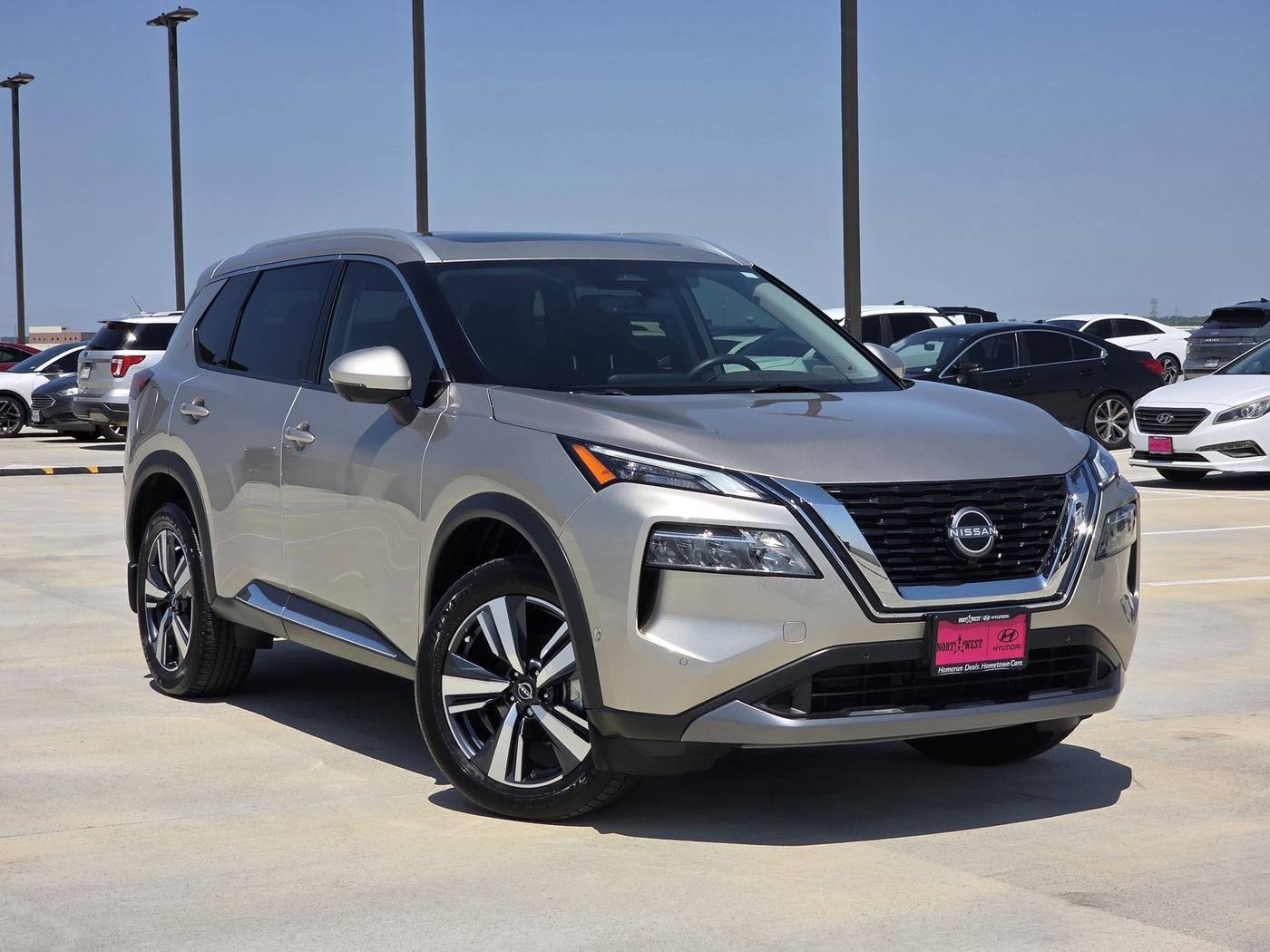 2023 Nissan Rogue SL — SUV — 8,739 mi — Houston, TX