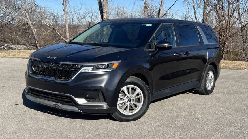 2023 Kia Carnival LXS — Minivan — 28,161 mi — Tulsa, OK