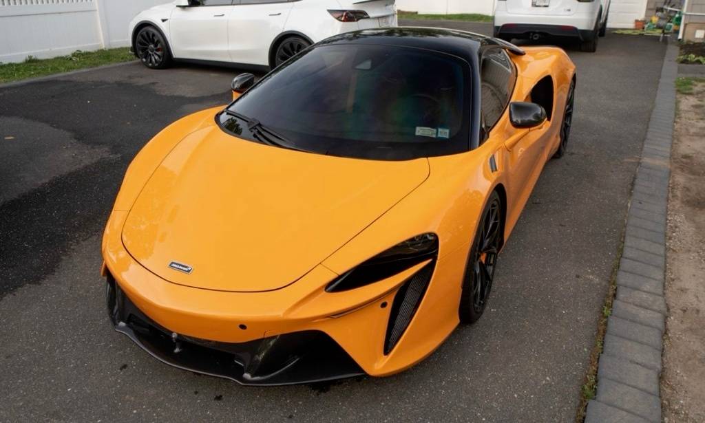 2023 McLaren Artura Performance — Coupe — 6,500 mi — Scottsdale, AZ