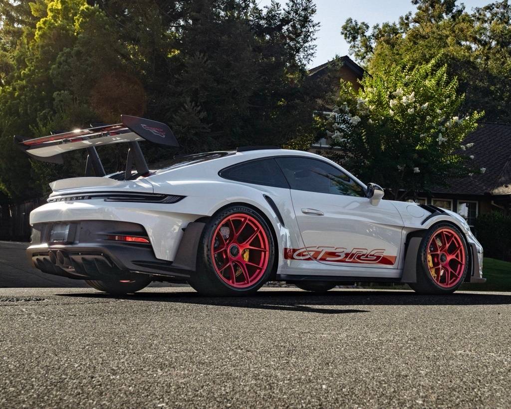 2025 Porsche 911 GT3 RS — Coupe — 946 mi — Scottsdale, AZ