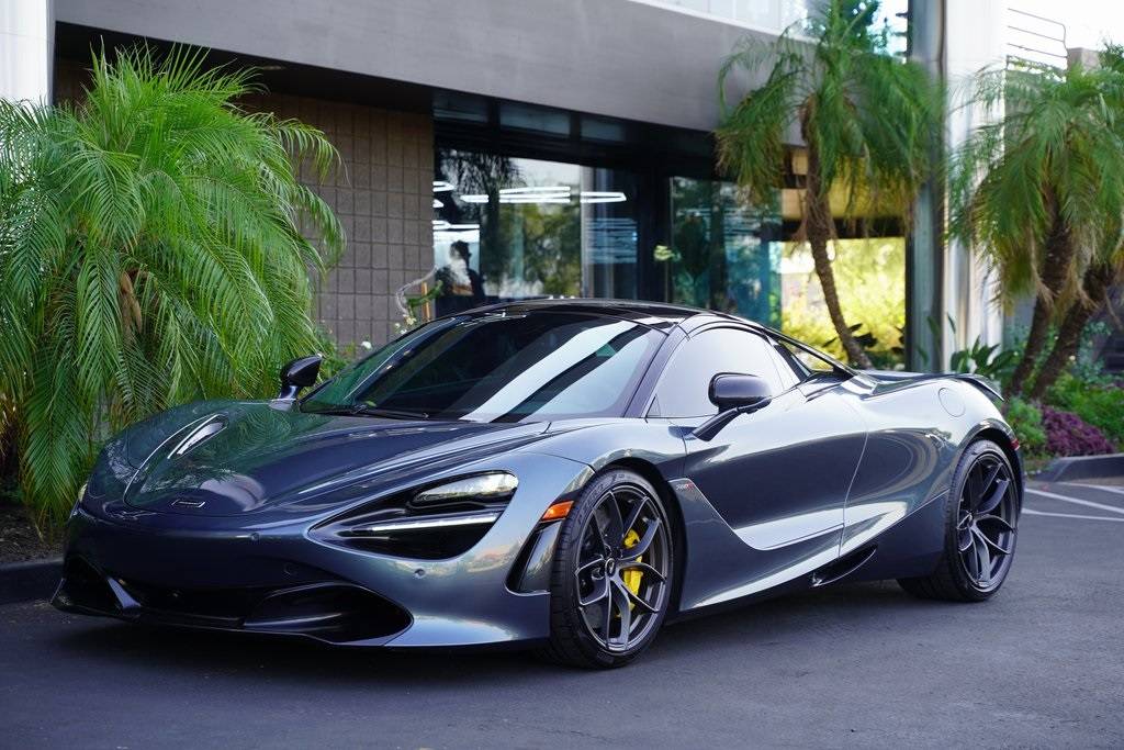 2022 McLaren 720S