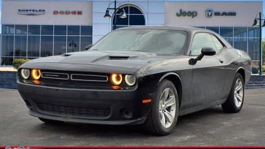2022 Dodge Challenger SXT — Coupe — 51,986 mi — Belleville, IL
