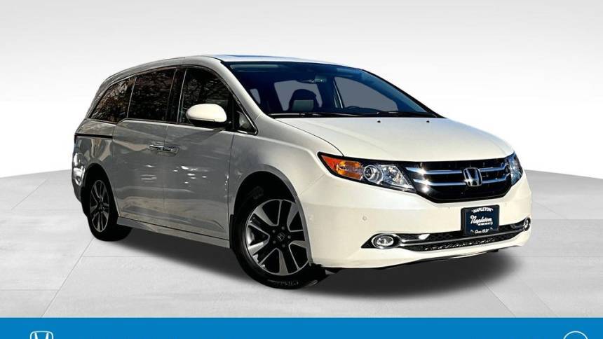 2015 Honda Odyssey Touring Elite — Minivan — 87,523 mi — Morton Grove, IL