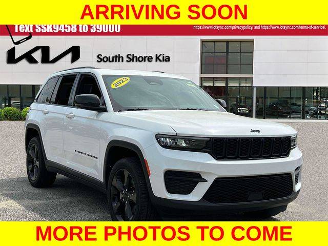 2023 Jeep Grand Cherokee Altitude — SUV — 14,693 mi — Copiague, NY