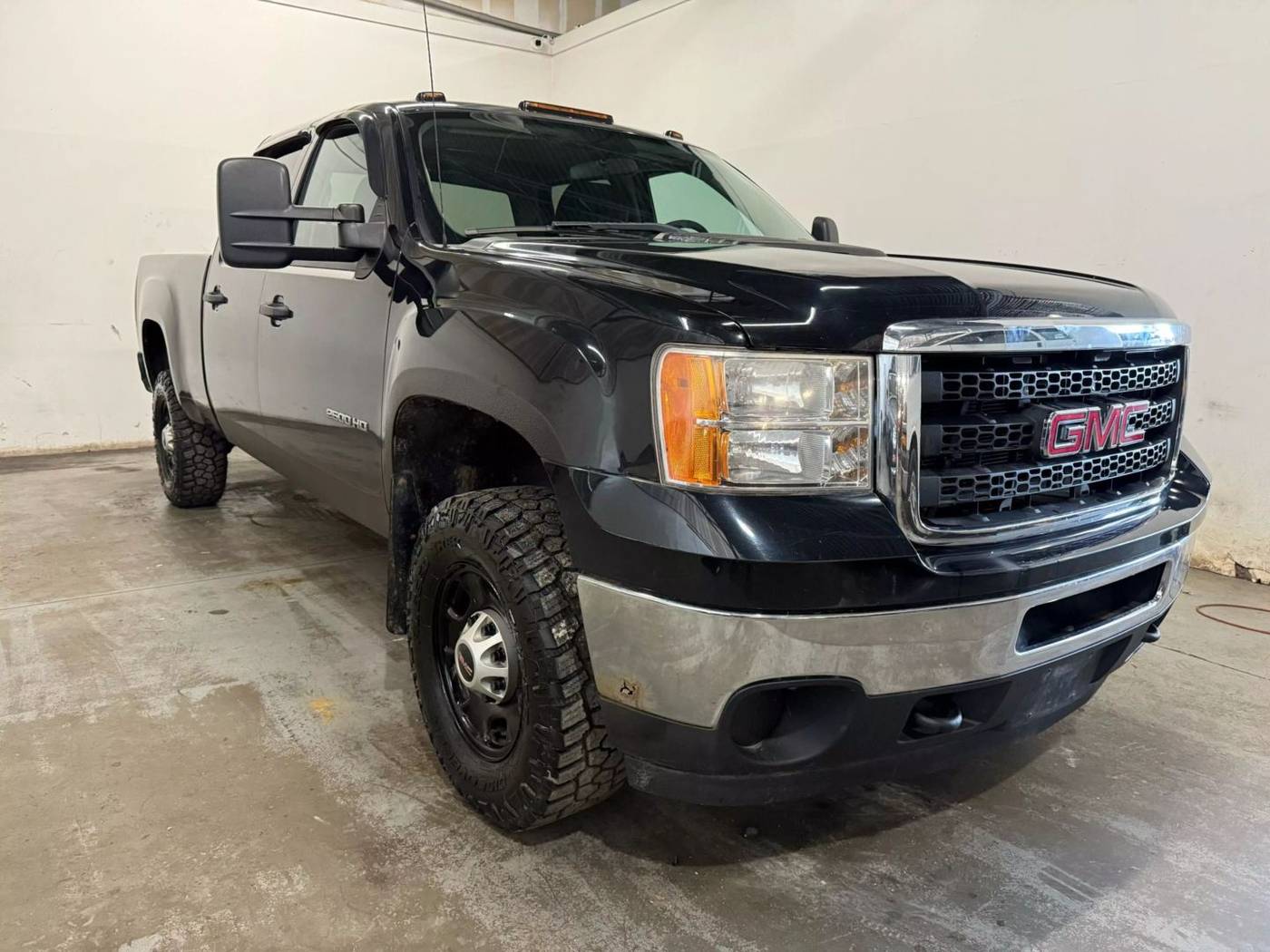 2014 GMC Sierra 2500HD Work Truck — Pickup Truck — 102,379 mi — Chantilly, VA