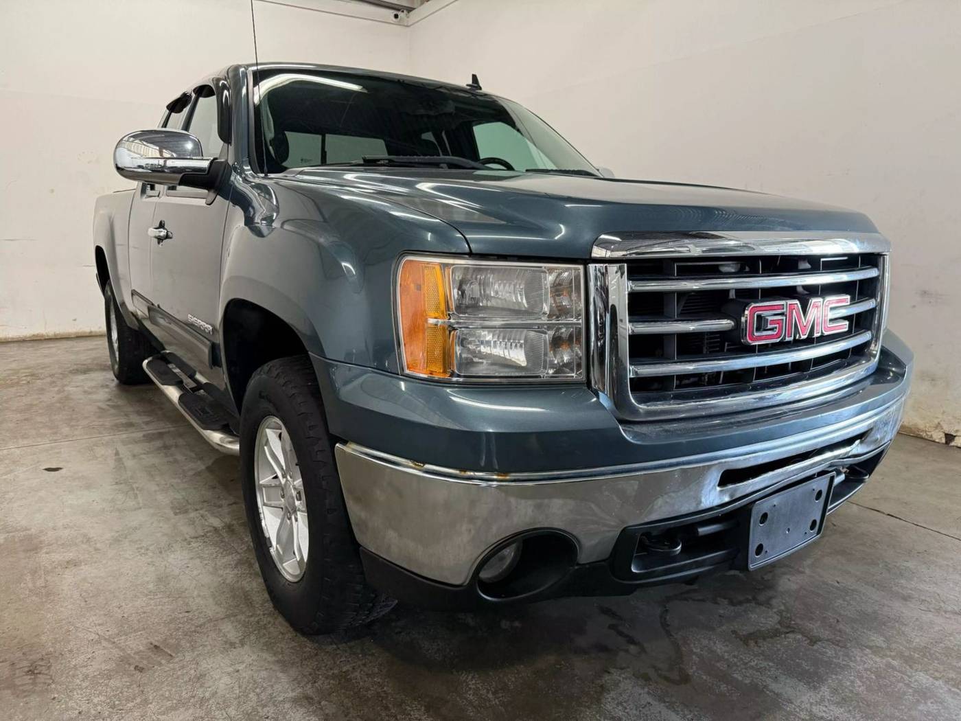 2013 GMC Sierra 1500 SLE — Pickup Truck — 122,713 mi — Chantilly, VA