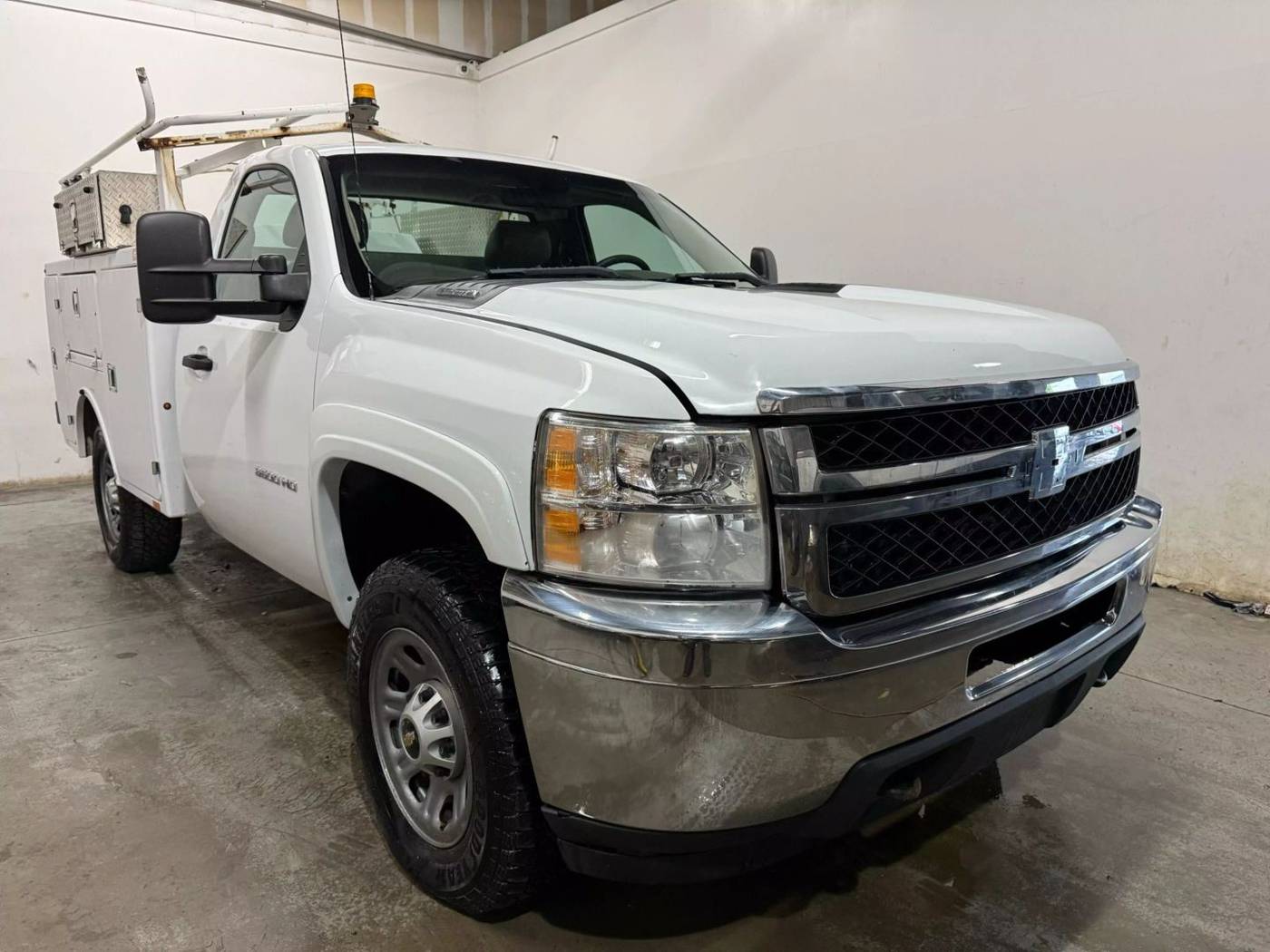 2013 Chevrolet Silverado 3500HD WT — Pickup Truck — 189,548 mi — Chantilly, VA