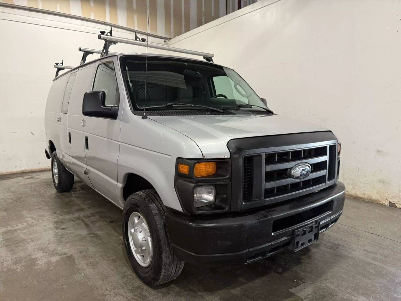2014 Ford Econoline Cargo Van E-350 Super Duty — Cargo Van — 165,102 mi — Chantilly, VA