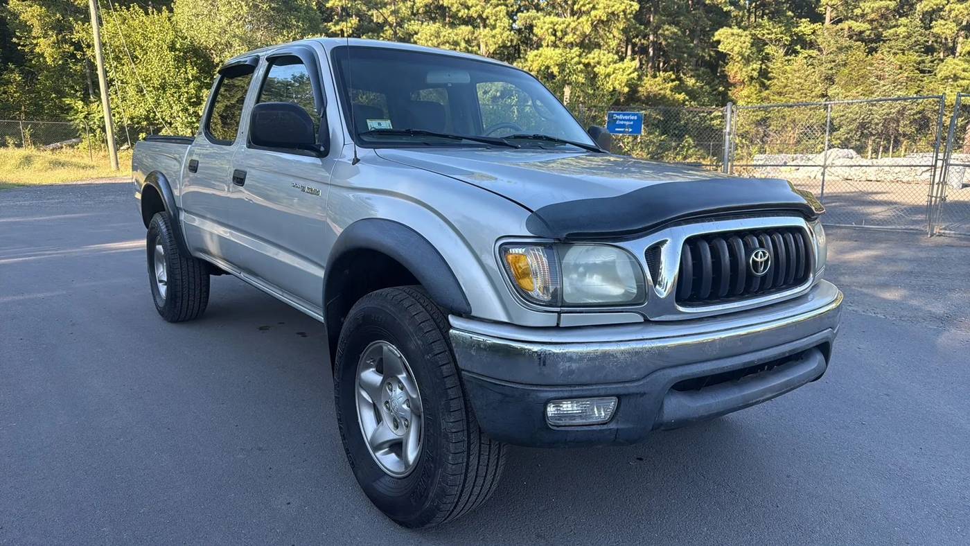 2004 Toyota Tacoma Base