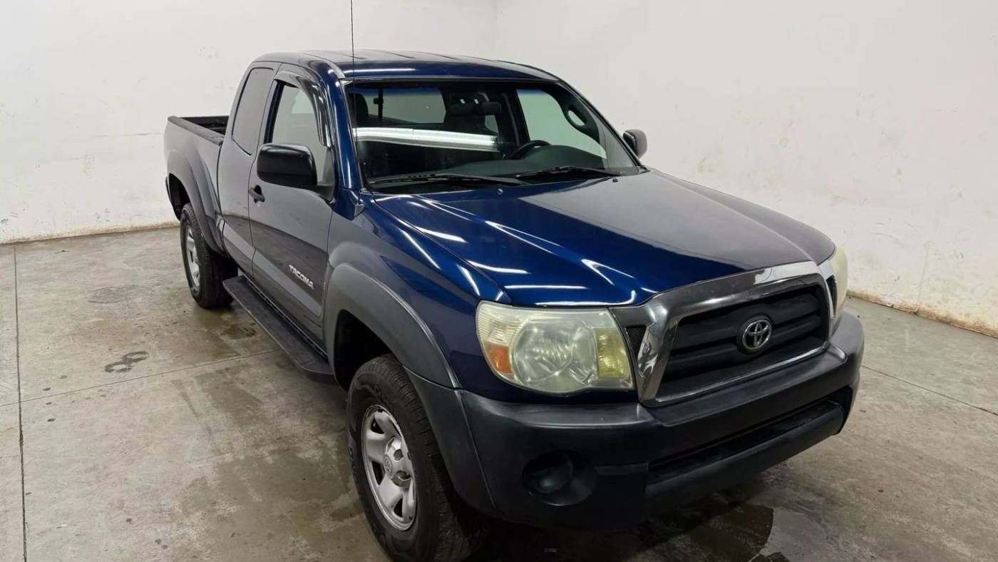 2007 Toyota Tacoma Base — Pickup Truck — 126,133 mi — Chantilly, VA