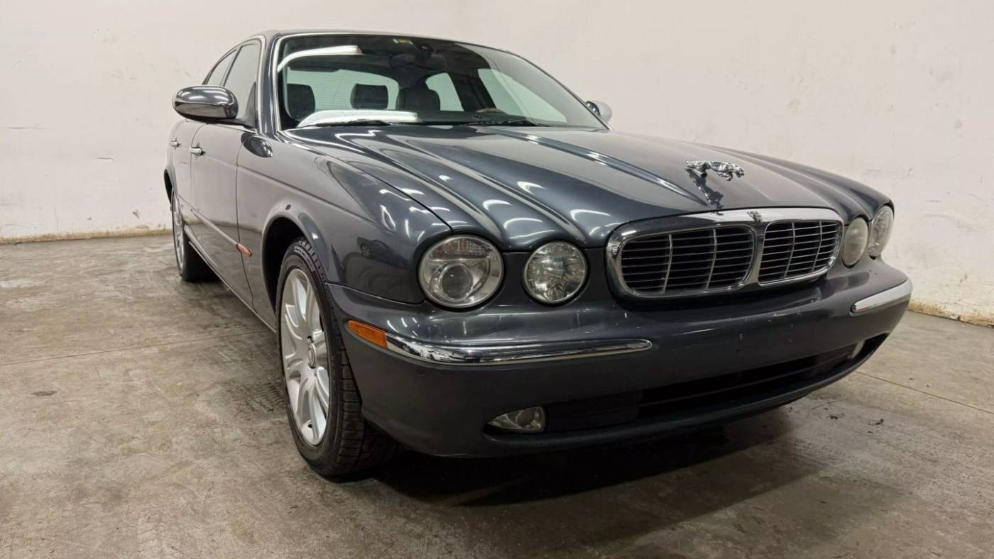 2004 Jaguar XJ Vanden Plas — Sedan — 187,024 mi — Chantilly, VA