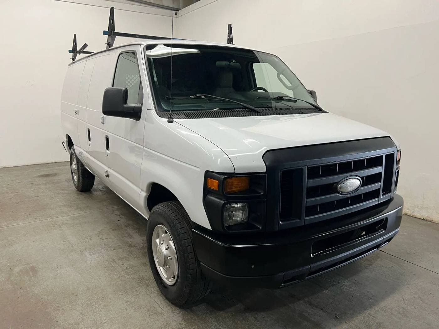 2014 Ford Econoline Cargo Van E-250 — Cargo Van — 157,591 mi — Chantilly, VA